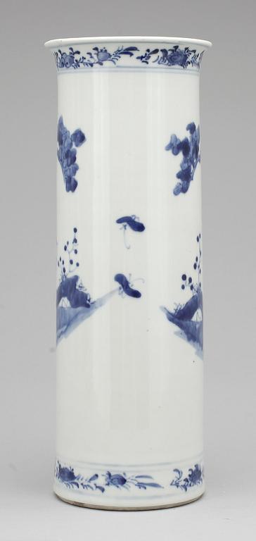 VAS, porslin, Kangxistil, Kina, 1800/1900-tal.