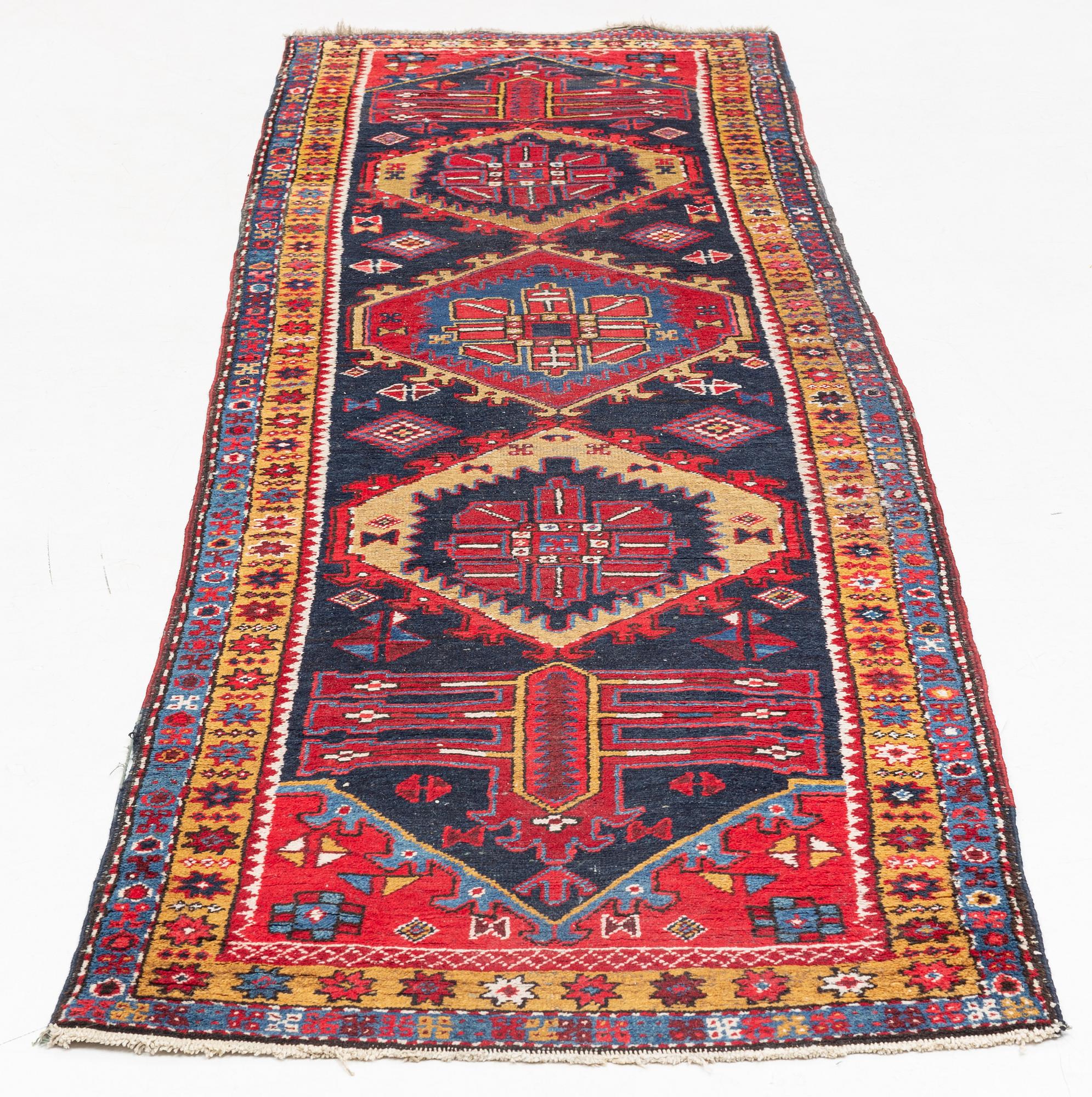 Runner, Nordvästpersisk, circa 209 x 87 cm.