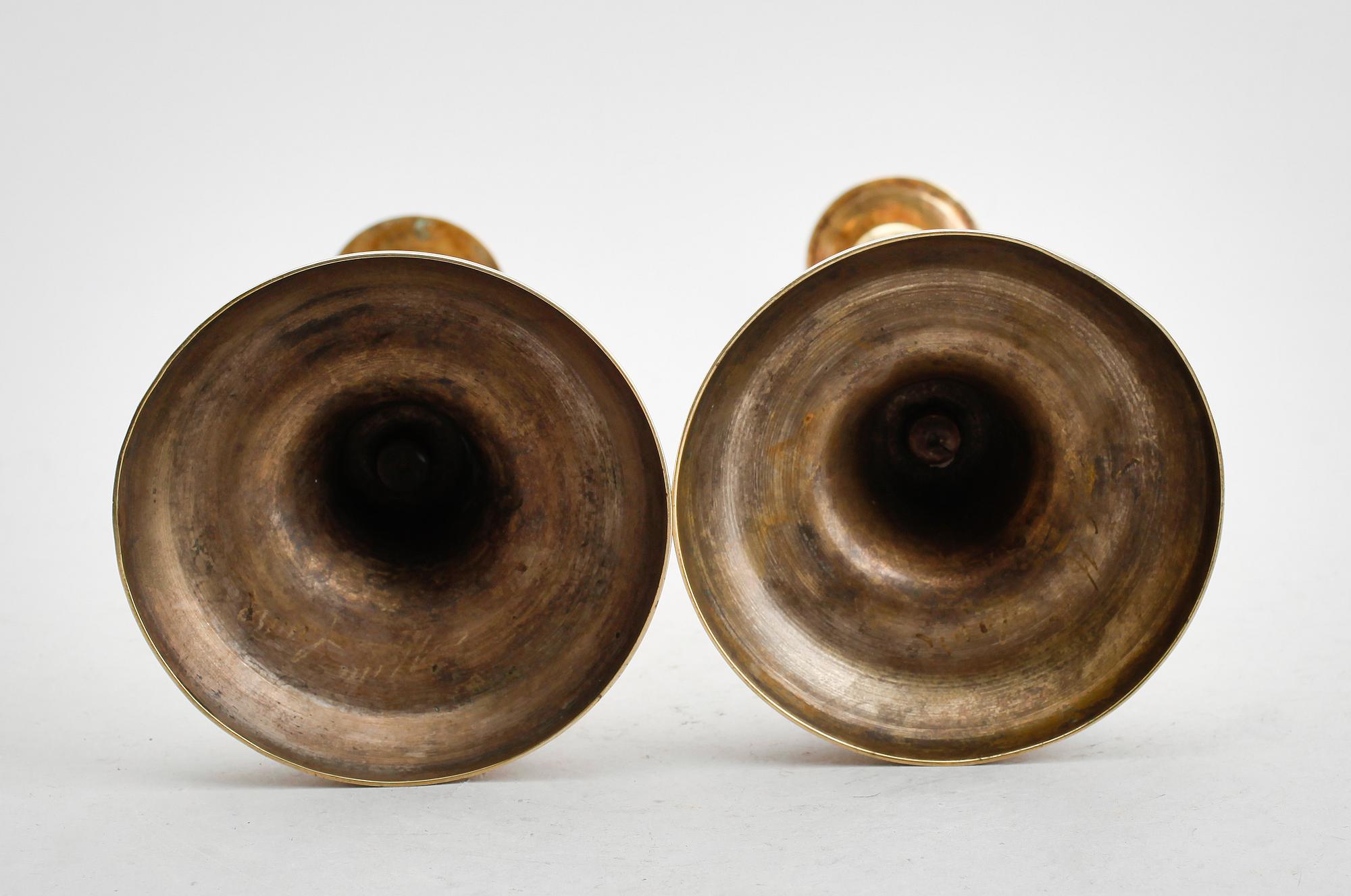 LJUSSTAKAR, 1 par, förgylld mässing, Louis XVI, 1700-talets andra hälft.