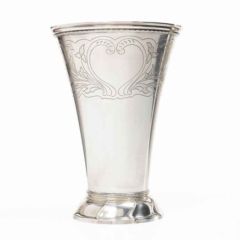 GAB, a silver beaker, Stockholm, 1947.