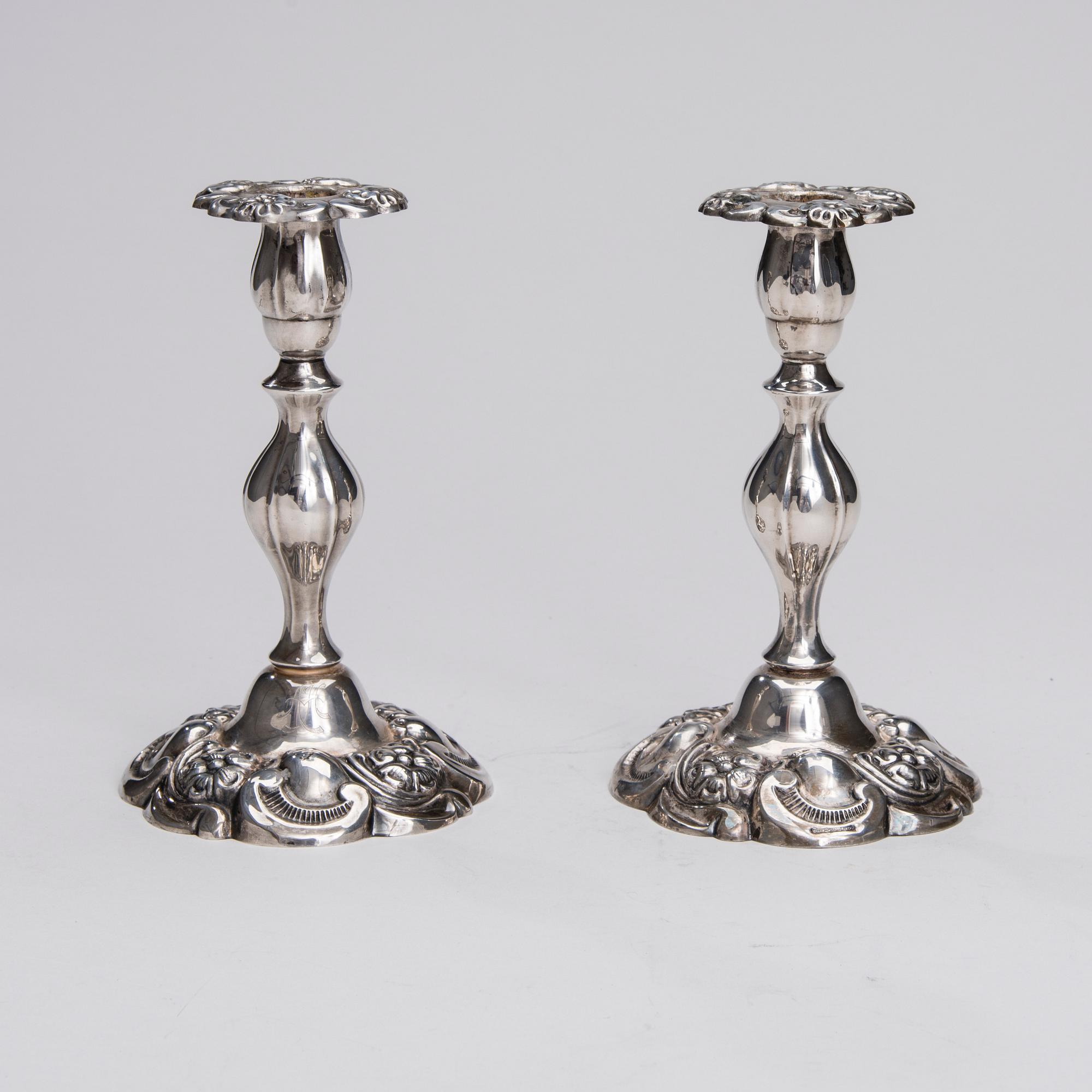 LJUSSTAKAR, ett par, silver, Åbo, 1963.