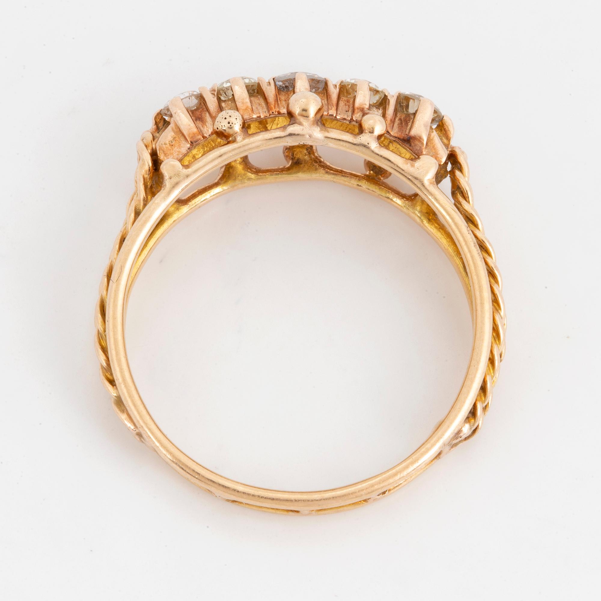 Brilliant-cut diamond ring.