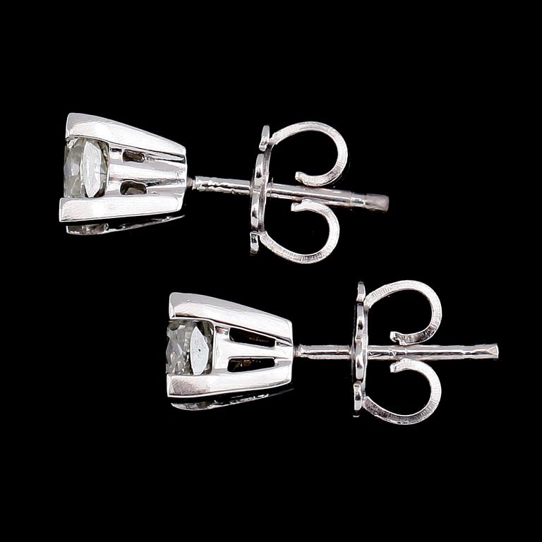 ÖRHÄNGEN, 1 par, 18 k vitguld, diamanter tot ca 1.60 ct.