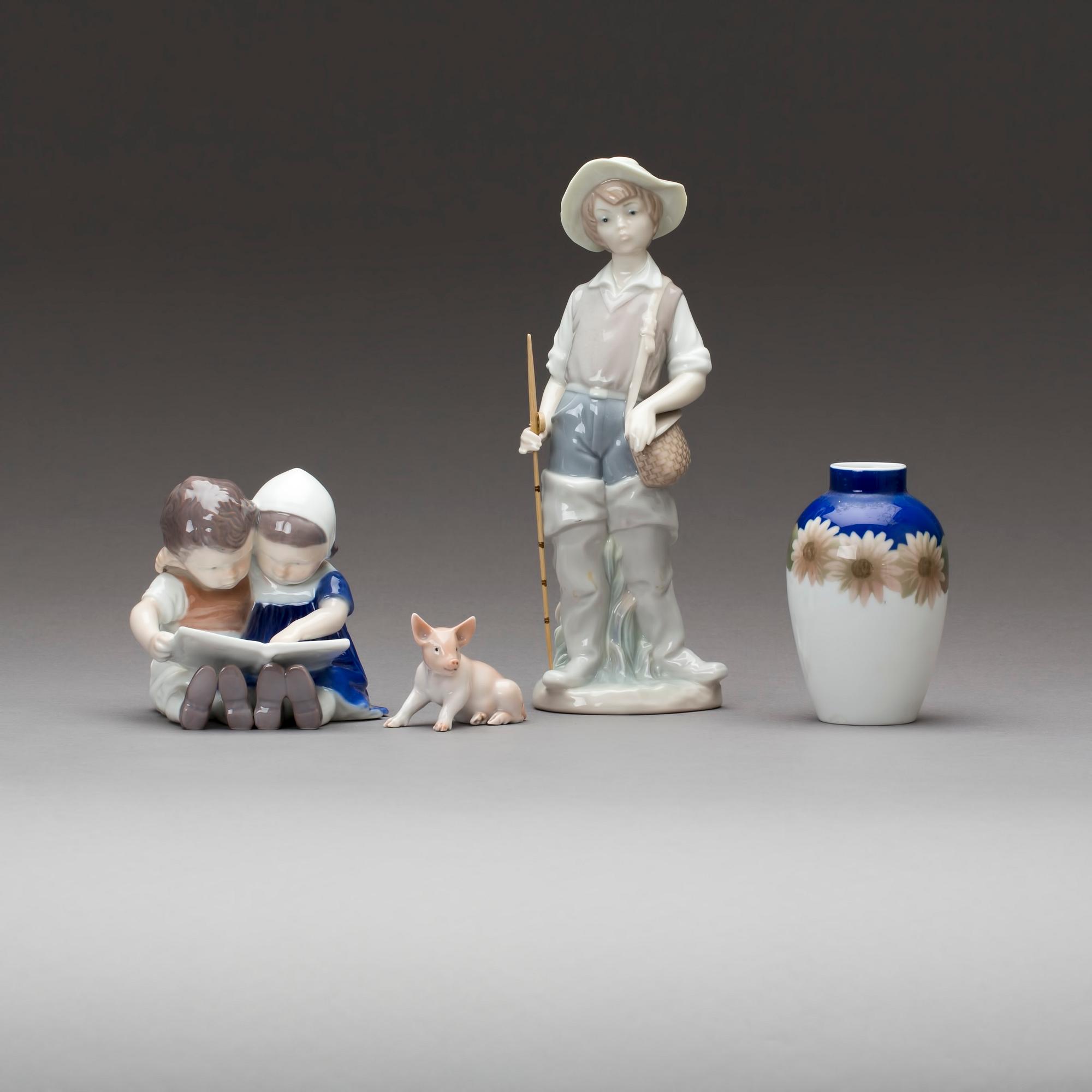 FIGURINER, 3 st samt VAS, bl.a Bing & Gröndahl, porslin, 1900-talets andra hälft.