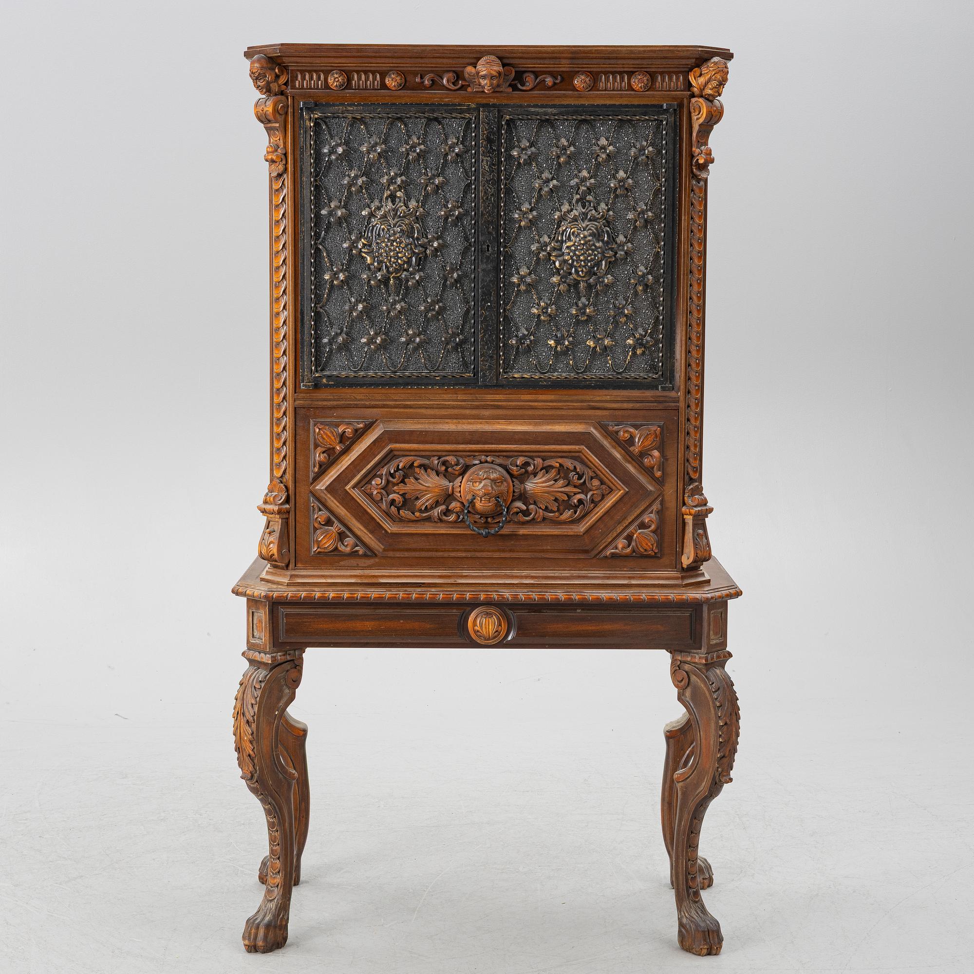 Barskåp, barockstil, 1900-talets andra hälft.