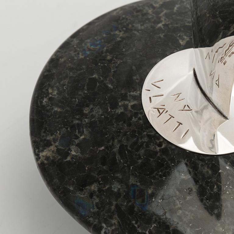 Väinö Lätti, "Palava pensas".