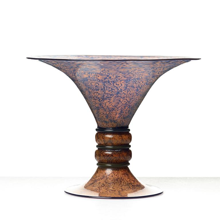 Edward Hald, vas, Graal, tunnväggig, utförd av Knut Bergqvist och Heinrich Wollman, Orrefors 1920.