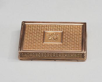 A 19th century gold snuff-box, unmarked.