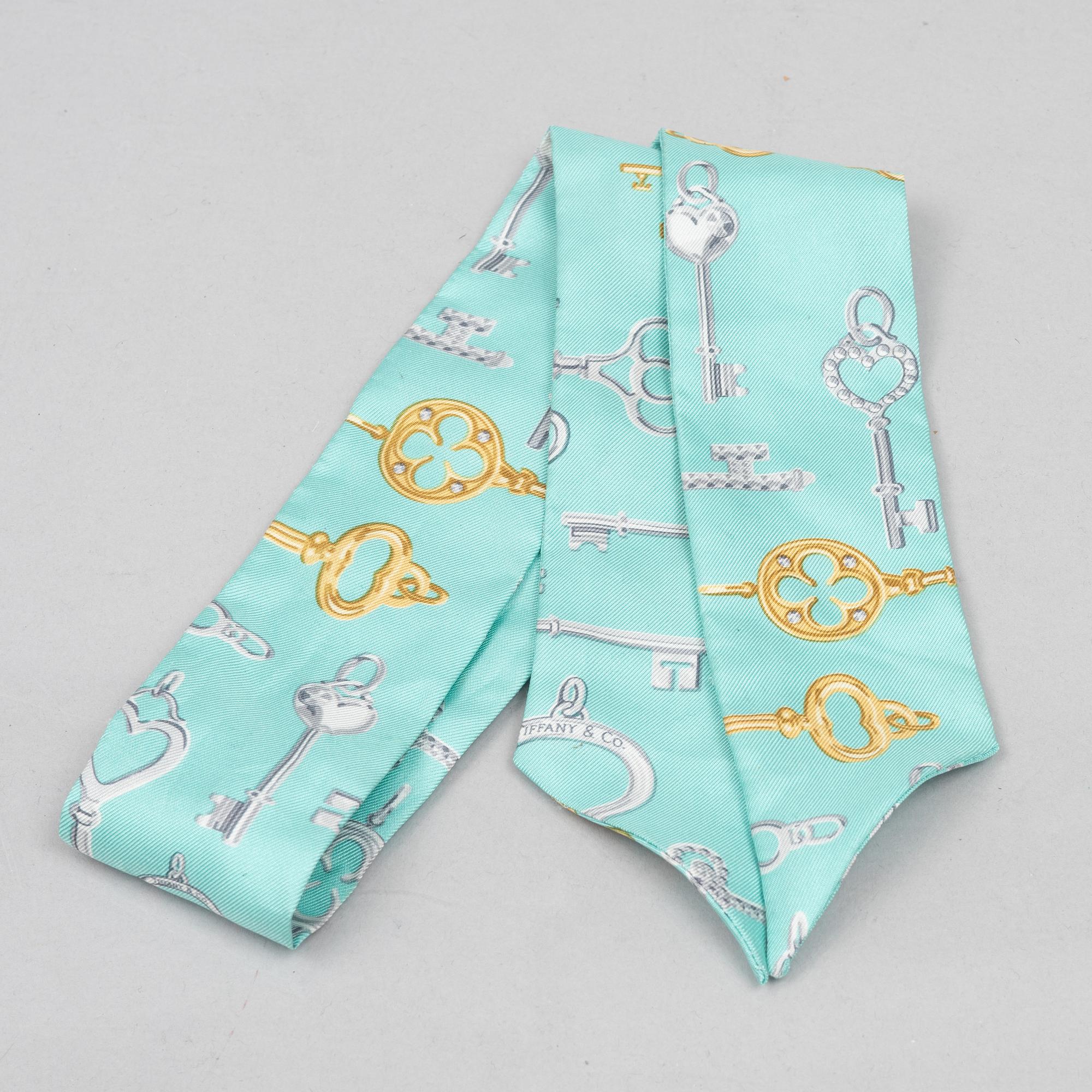 Tiffany & Co, hundhalsband med scarf.