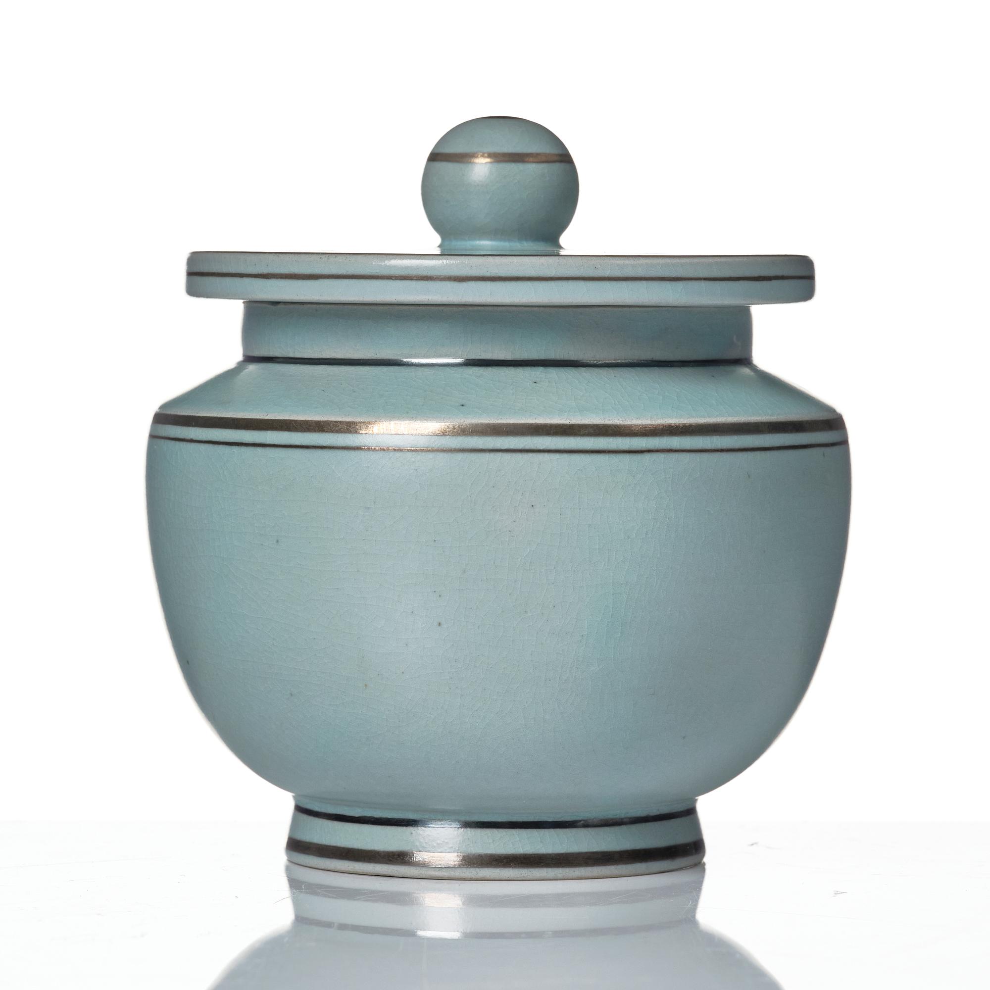 Wilhelm Kåge, an "Aria" ceramic lidded bowl Gustavsberg 1930s.