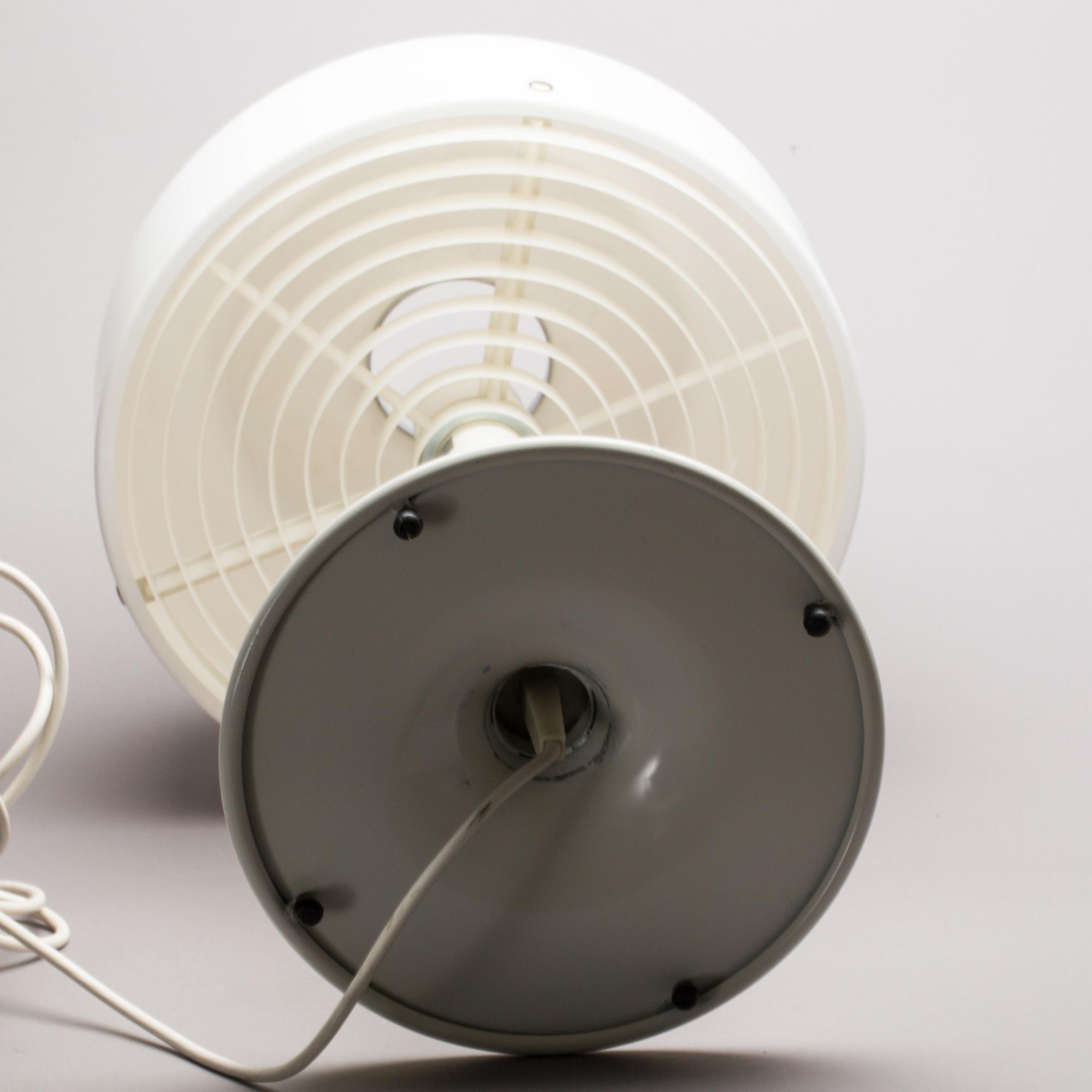 BORDSLAMPA, "Knubbling". Anders Pehrson, Ateljé Lyktan Åhus. 1900-talets andra hälft.