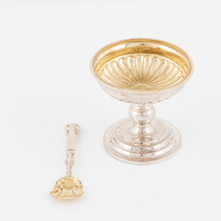 Gustaf Möllenborg, saltkar med sked, silver, Stockholm, 1800-tal.