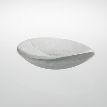 TAPIO WIRKKALA, BOWL. Sulka (Feather). Signed Tapio Wirkkala Iittala. Late 1950s.