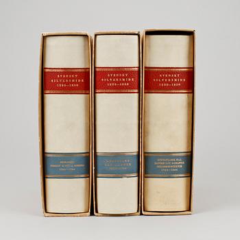 BOKVERK, vol I-III, "Svenskt silversmide 1520-1850", Nordisk Rotogravyr, Stockholm 1940-1945.