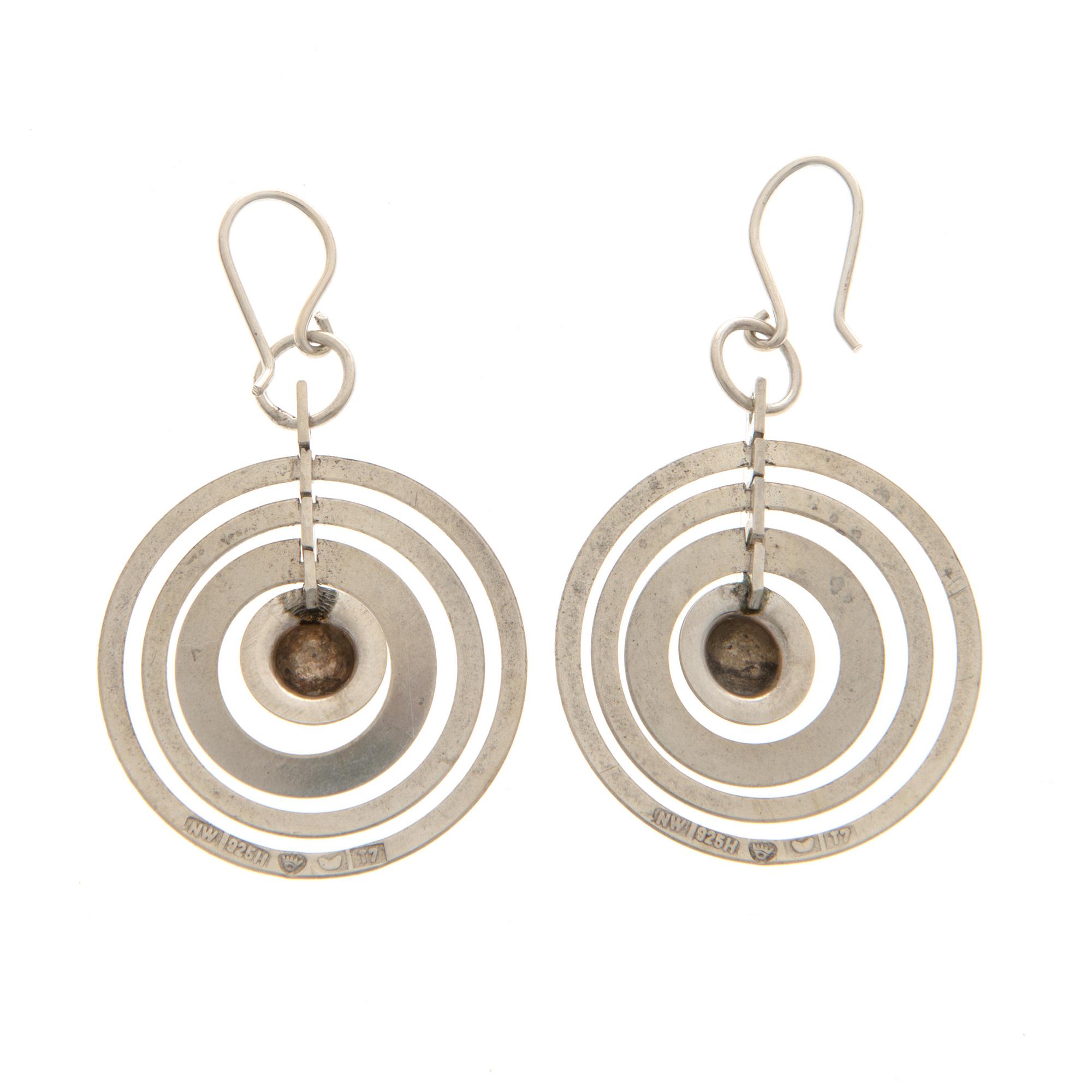 TAPIO WIRKKALA, KORVAKORUT, "hopeakuu", hopeaa. Kultakeskus 1972.