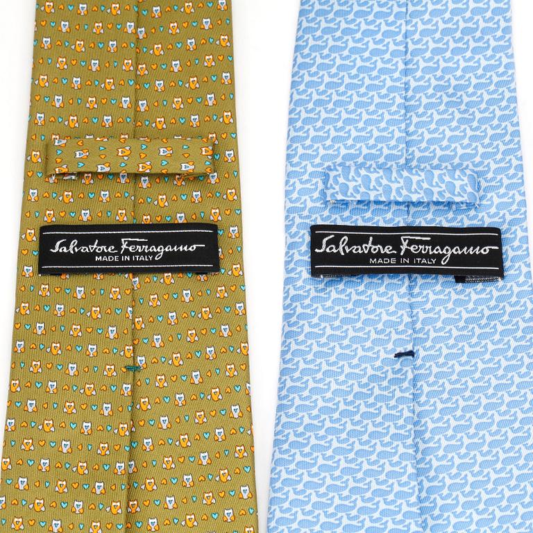SALVATORE FERRAGAMO, två stycken slipsar.