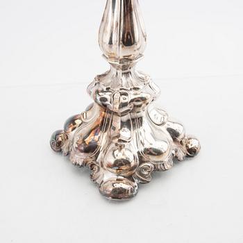 Kandelabrar, ett par, silver CG Hallberg Stockholm 1937 rokokostil.