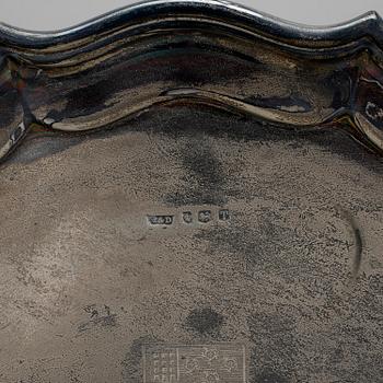 FAT, silver, England, 1900-tal. Vikt ca 1100 gram.