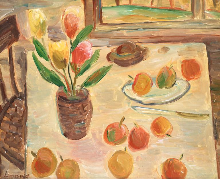 Hilding Linnqvist, Still life with apples and flowers.