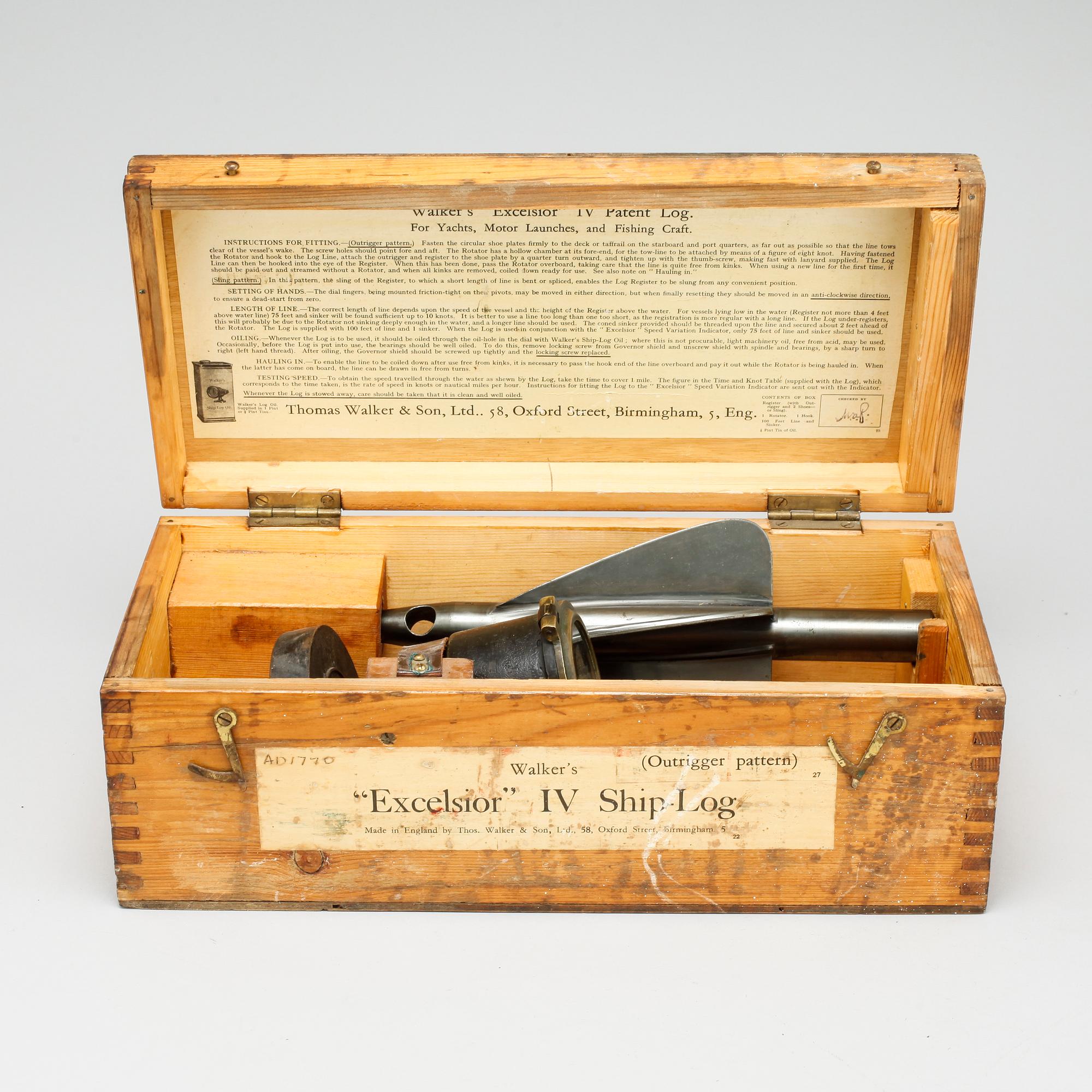 A taffrail logg from Thomas Walker & Sons, Birmingham, "Excelsior" IV Ship log, from the first half of the 20th century.