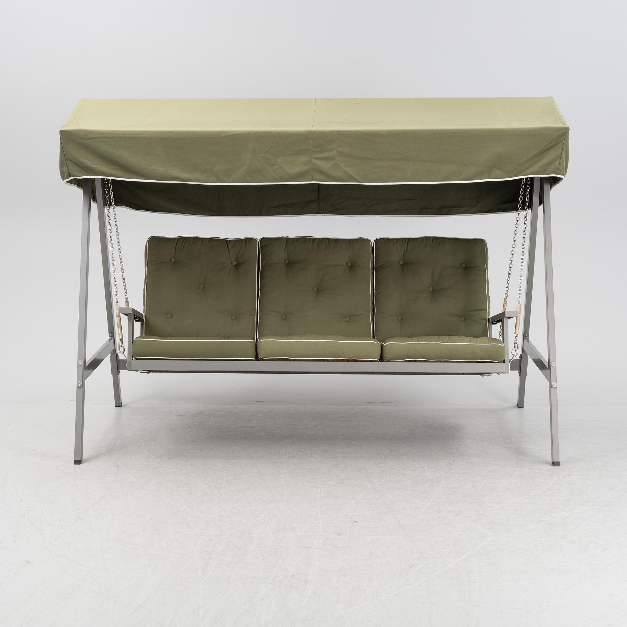 Elsa Stackelberg, a garden hammock, Fri Form, 21st Century.