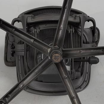 A "Aeron" office chair by Don Chadwick/ Bill Stumpf for Herman Miller, 20th/21st century.