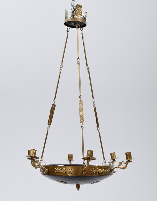 TAKAMPEL, empirestil, omkring år 1900. Höjd ca 70 cm.
