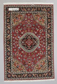 MATTA, Täbriz. Ca 101 x 155 cm.