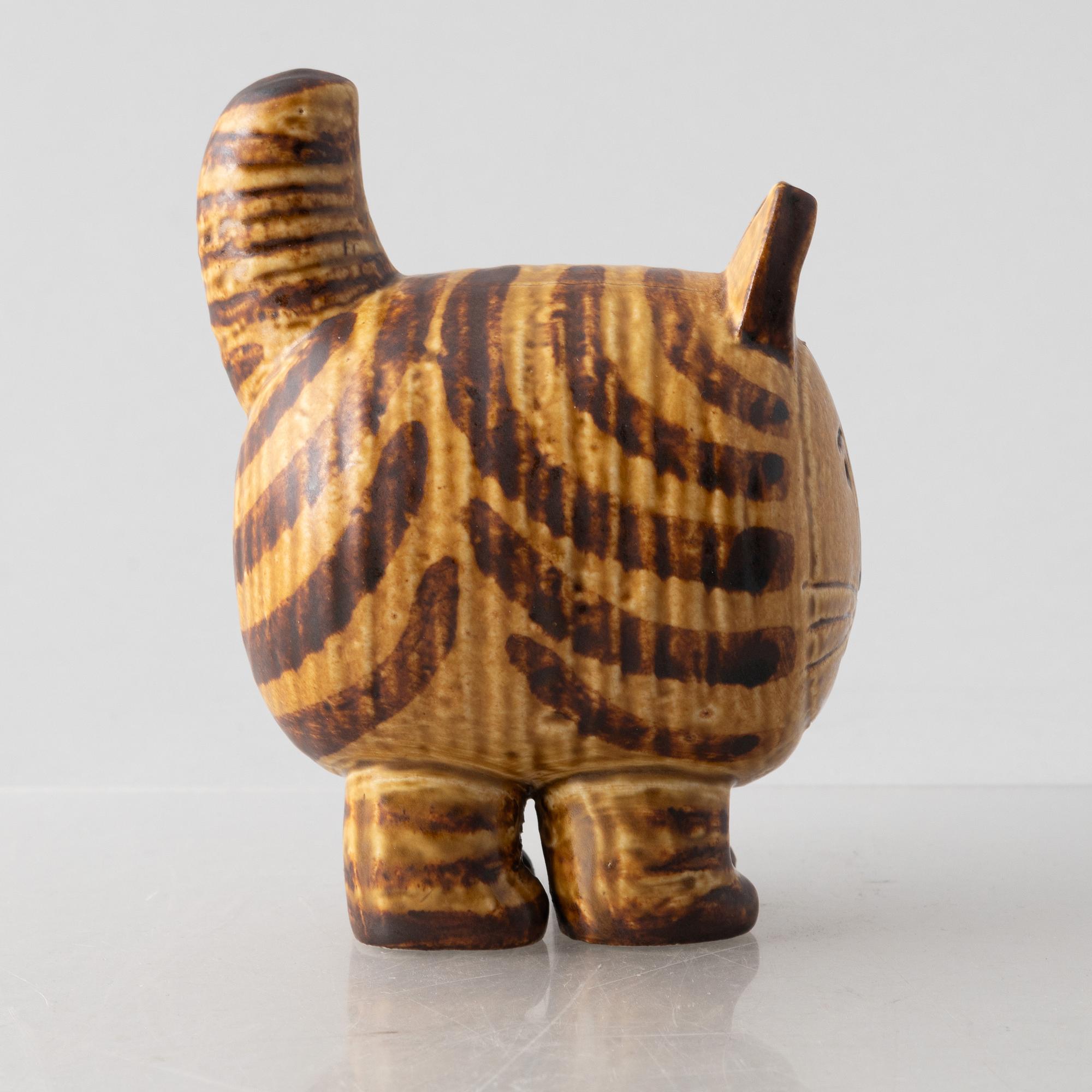 Lisa Larson, a 'Stora katten' stoneware figurine from the series 'Jura', Gustavsberg.