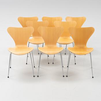 Arne Jacobsen, eight beech wood 'Seven' chairs, Fritz Hansen, 2001.