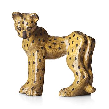 75. Vicke Lindstrand, a ceramic sculpture of a cheetah, Upsala-Ekeby, Sweden, model 3003.