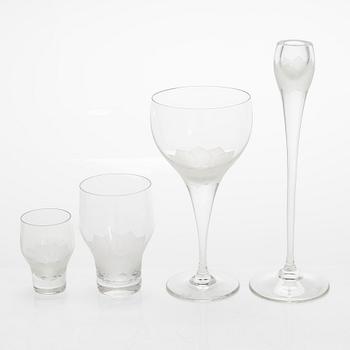 Richard Latham & Björn Wiinblad, glasservis, 40 delar, "Lotus", Rosenthal.