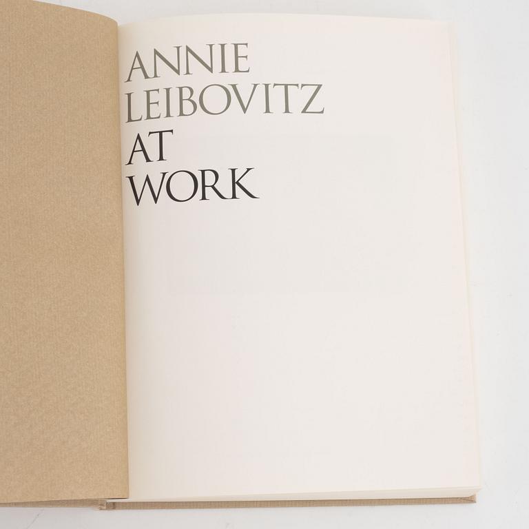 Annie Leibovitz, photo books, six volumes.
