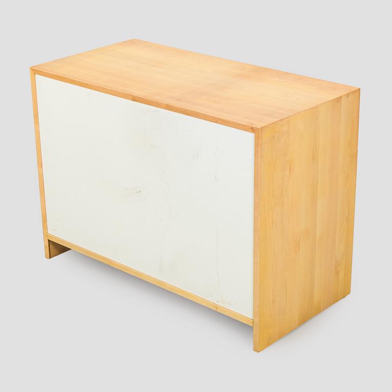 Aino Aalto, kaappi, malli 217, Artek, 1900-luvun loppu.