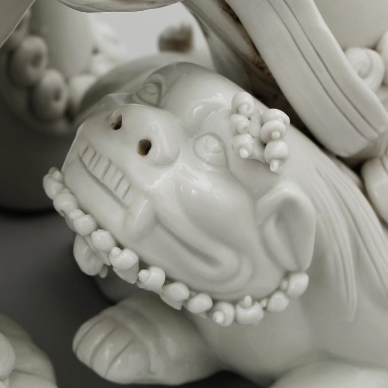 FIGURINER, ett par, blanc de chine. Kina, 1900/2000-tal.