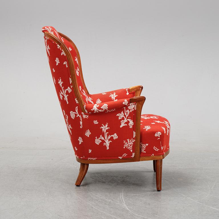 A 'Vår fru' armchair designed by Carl Malmsten, AB OH SJögren, Tranås, second half of the 20th century.