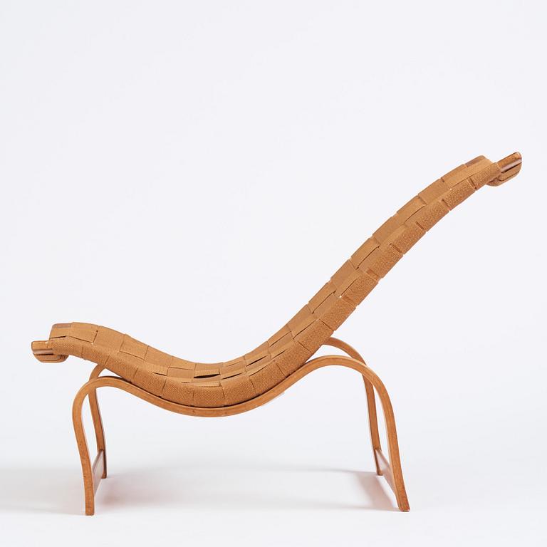 Bruno Mathsson, an early "Vilstol mod. 36" easy chair, Firma Karl Mathsson, Värnamo 1937.