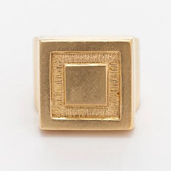 Ring, 18K gold, Tillander 1971.