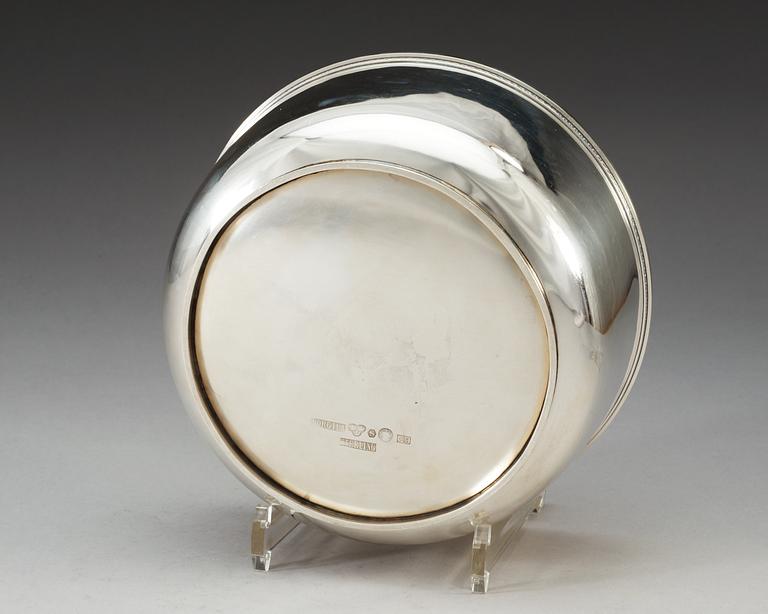 An Atelier Borgila sterling bowl, Stockholm 1953.