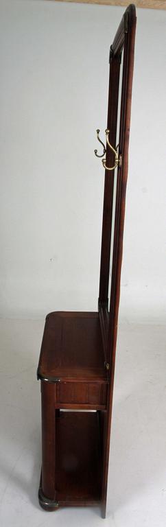 HALLMÖBEL. 1900-tal. U.S.A.