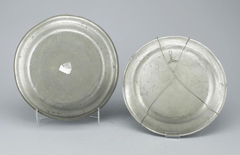FAT, 2 st, tenn, otydliga mästarstämplar, 1800-tal.