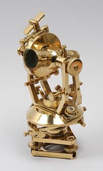 MIKROSKÅP, mässing. 1900-tal.