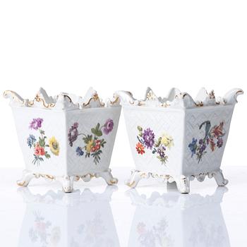 MINIATYRYTTERFODER, porslin. Meissen, 1700-talets mitt.