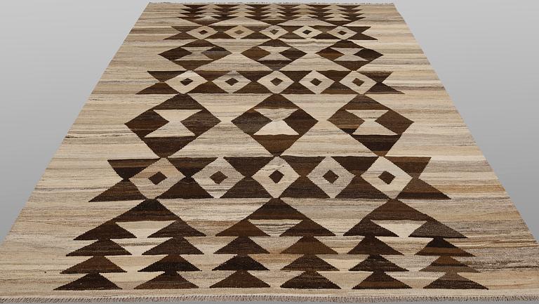 A carpet, Kilim, Moroccan design, approx. 301 x 205 cm.