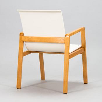 Alvar Aalto, a late 20th century '403' armchair for Artek.