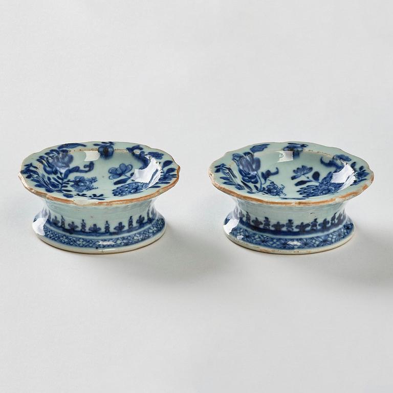 A pair of blue and white salts, Qing dynasty, Qianlong (1736-95).