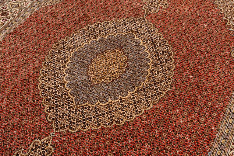 Carpet, Tabriz, approx. 300 x 205 cm.