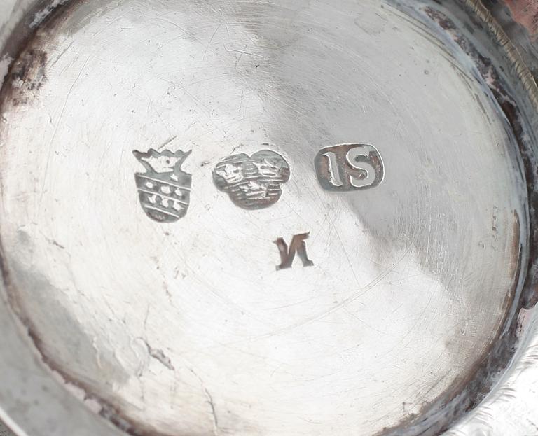 BÄGARE, silver, Johan Söderdahl, Söderköping 1771. Vikt ca 77 g.
