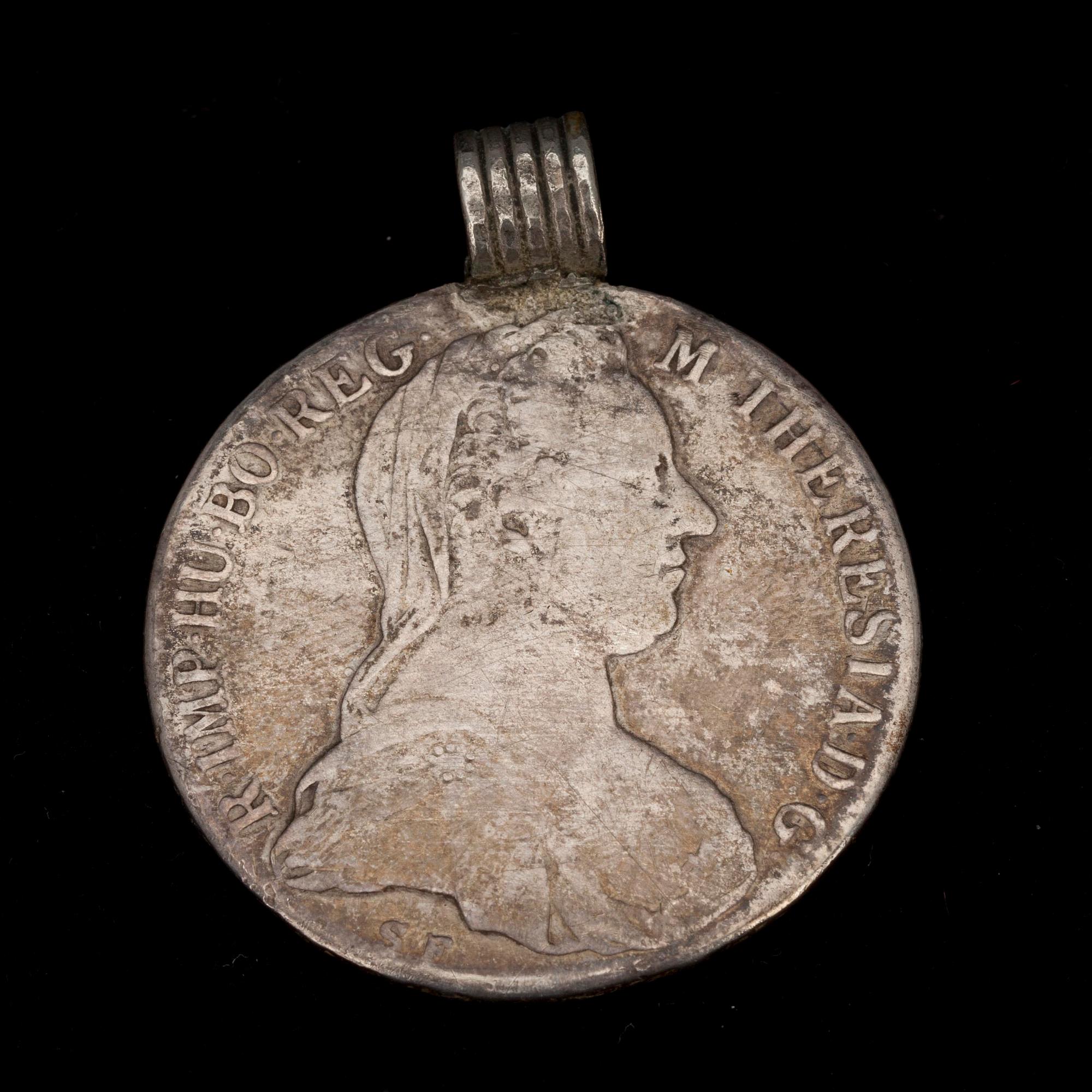 MYNT / HÄNGE, Mellaneuropa, Maria Theresa Silver daler 1780-tal. 29 g.