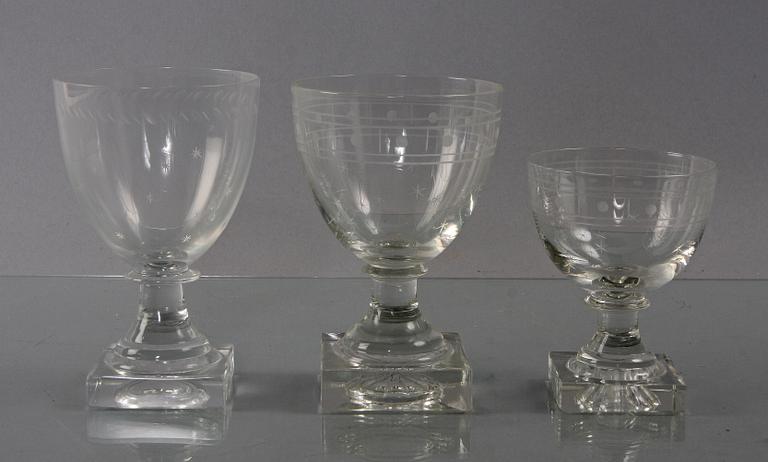 PARTI GLAS, 3+6+17 delar.